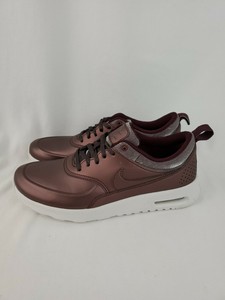 nike thea new woman