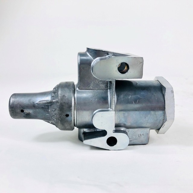 A4740 New Eaton Fuller AIR FILTER REGULATOR Meritor brand A4740