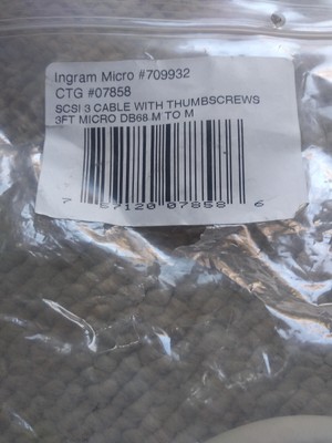 SCSI 3ft Micro DB68 M to M Cable, Thumscrews - Ingram Micro Cable