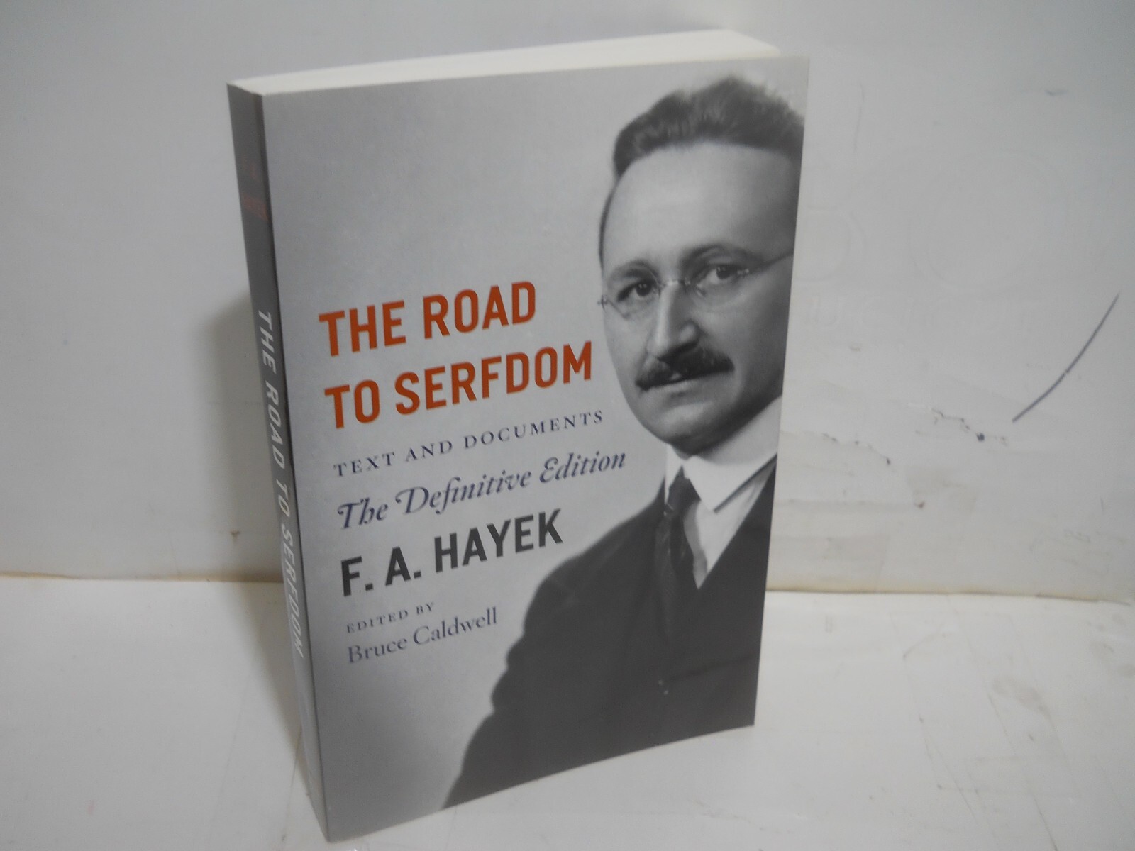 The Road to Serfdom: Text & Documents ( Definitive Ed. ) Flawless TPB ~ Free S&H