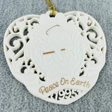 Precious Moments Peace on Earth Century Circle Ornament in Box Vintage 1995