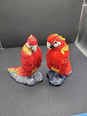 Rainforest Cafe Parrot Bird Salt & Pepper Shakers Set 1997 Ceramic