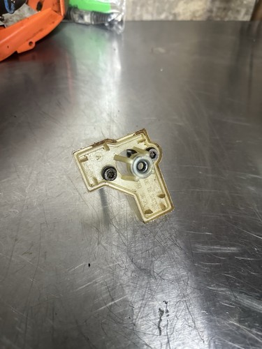 OEM Husqvarna 503967101 Filterhalter 334T 335XPT 338XPT MOTORSÄGE