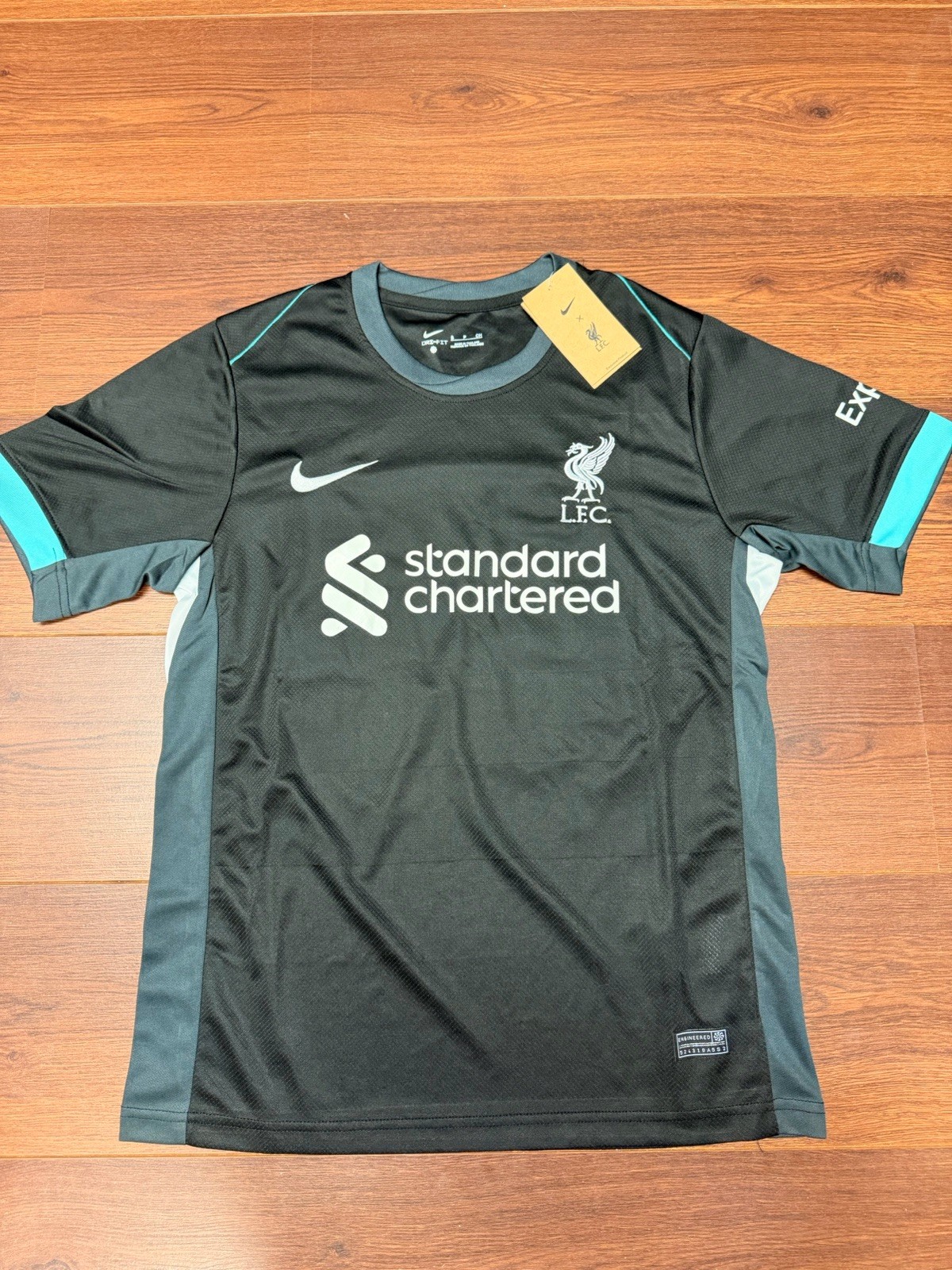 Nike Liverpool FC 2024/25 Stadium Soccer Jersey Men's S NWT