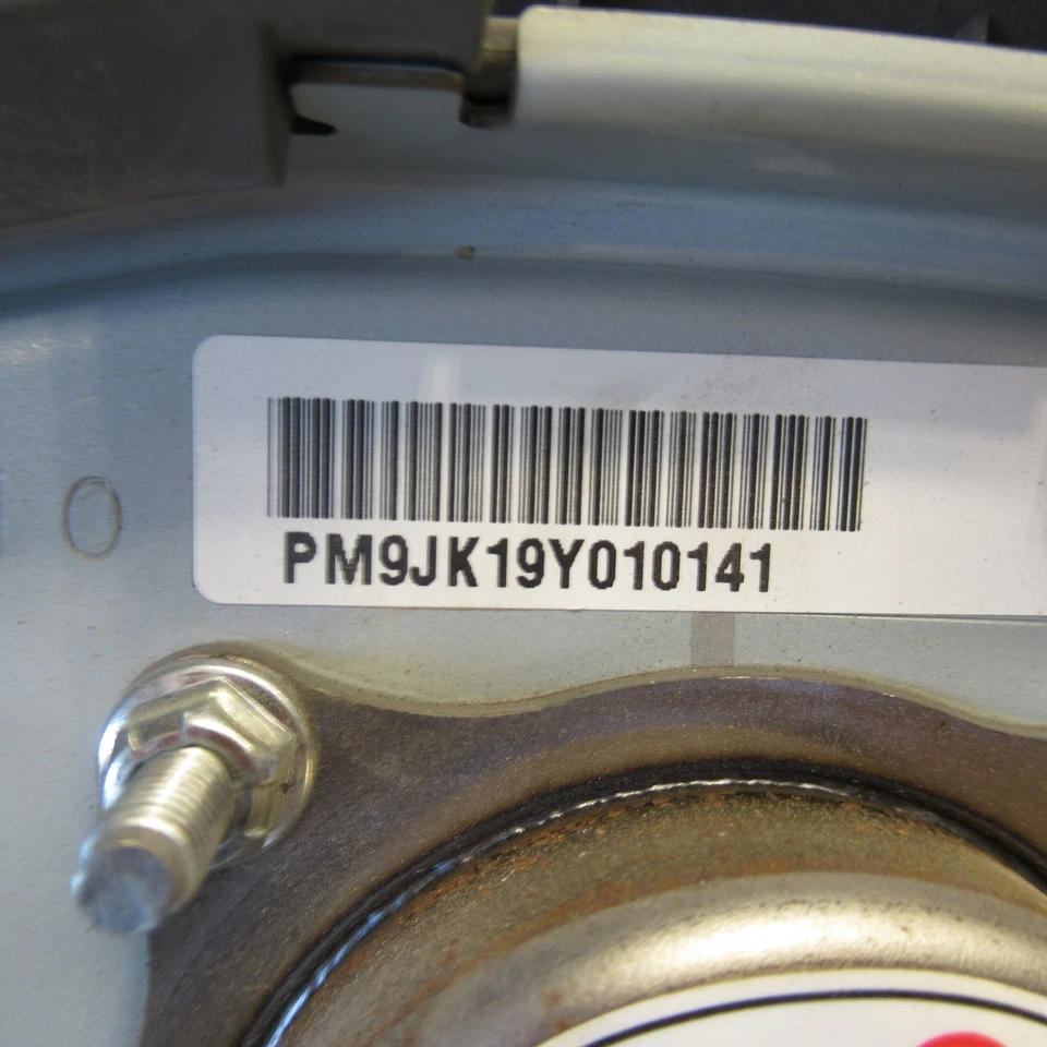 Nissan NV 2500 2018 2019 2020 2021 rueda airbag conductor airbag OEM Foto 3 de 4