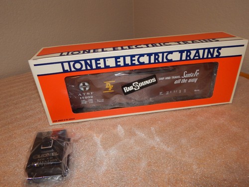 Coche de caja de sonidos de riel calibre O vintage Lionel Santa Fe ATSF 17202 y control 6-5906 | Condition: New