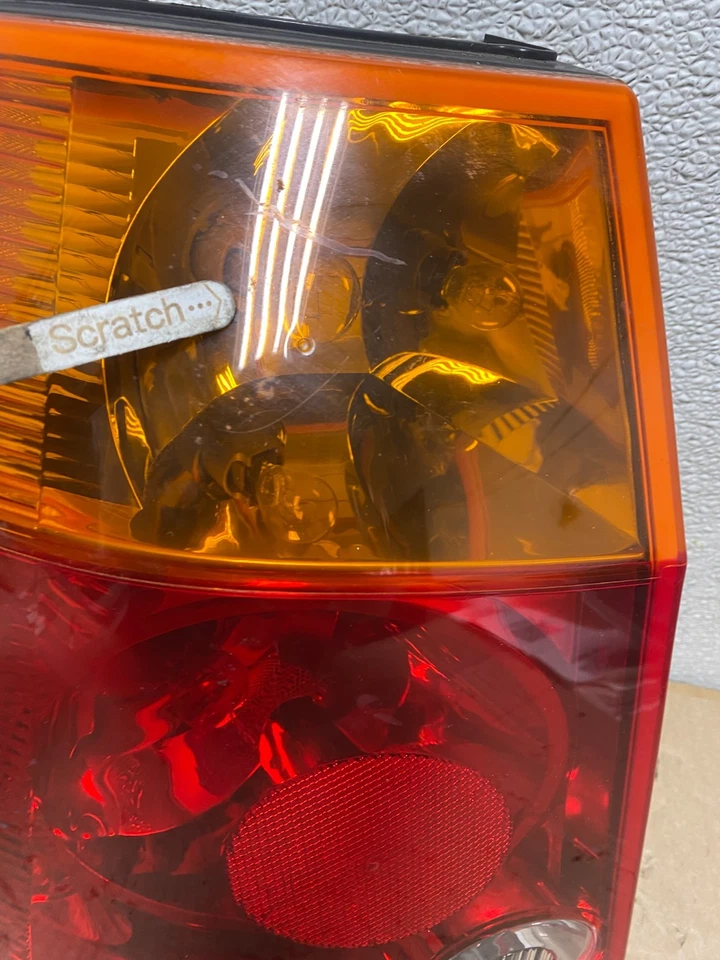 Luz trasera izquierda conductor Chrysler Pacifica 2004 2005 2006 OEM U3094 DW Foto 4 de 4