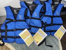4 Bass Pro Shop Fishing/Life Vest