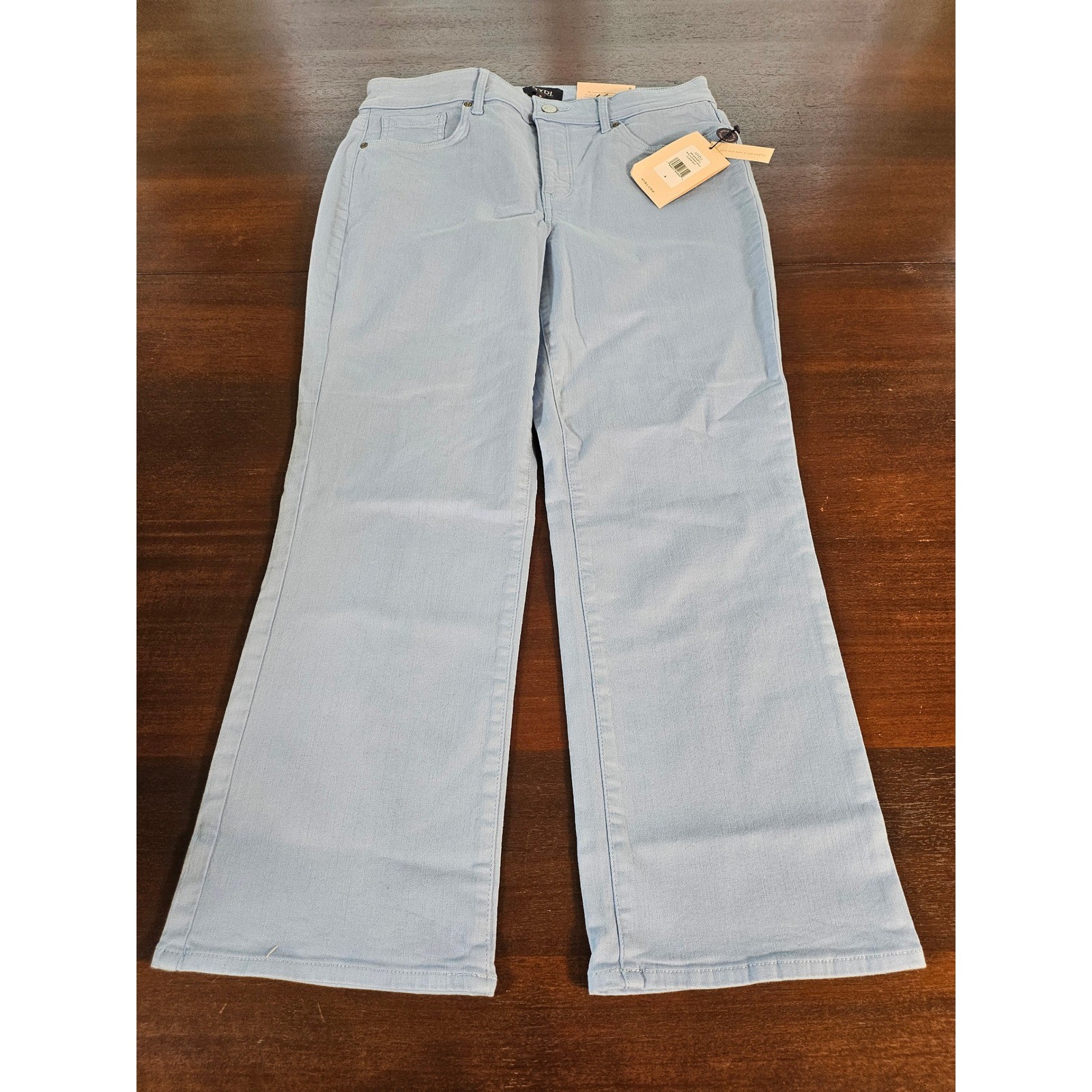 Women 8 Clear Sky Light Blue Lift Tuck New