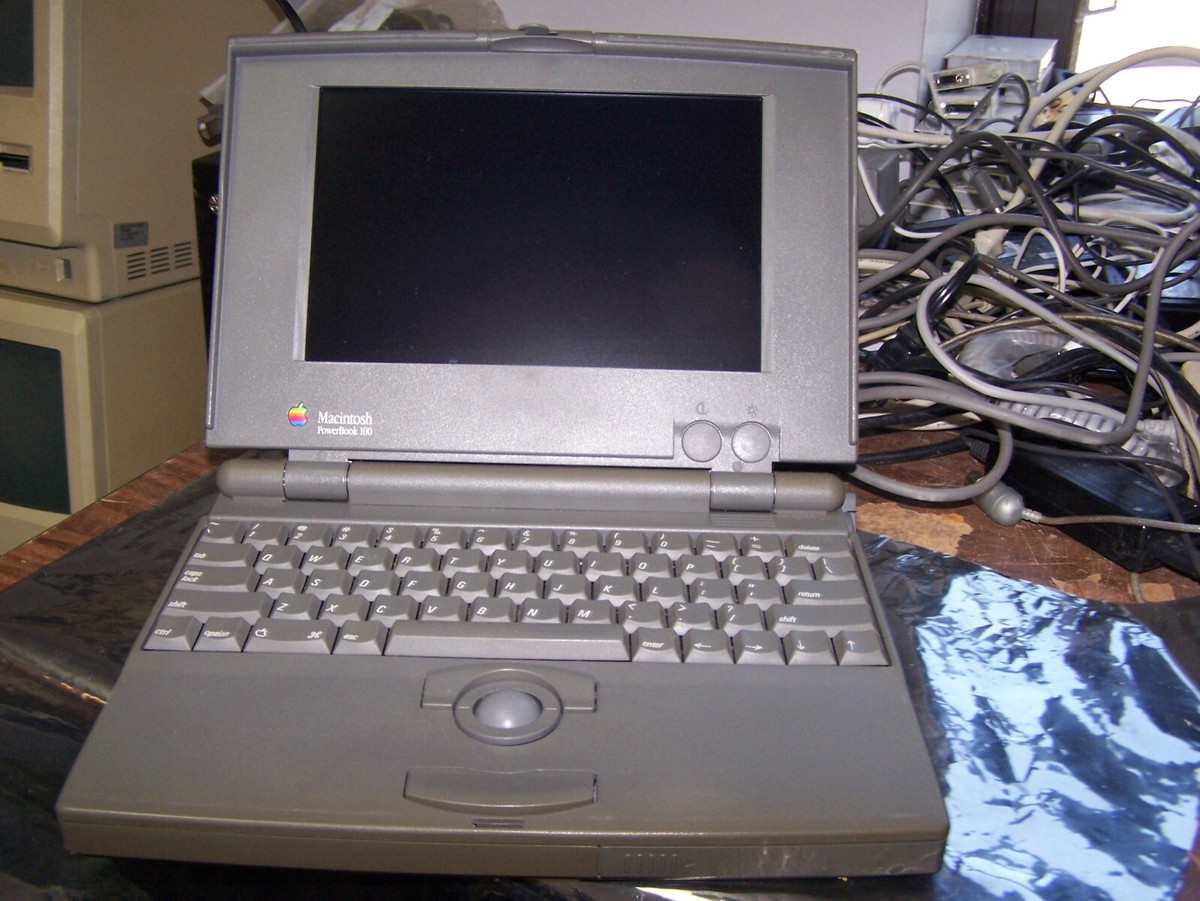 Macintosh PowerBook 100 with external floppy drive and case SOLD