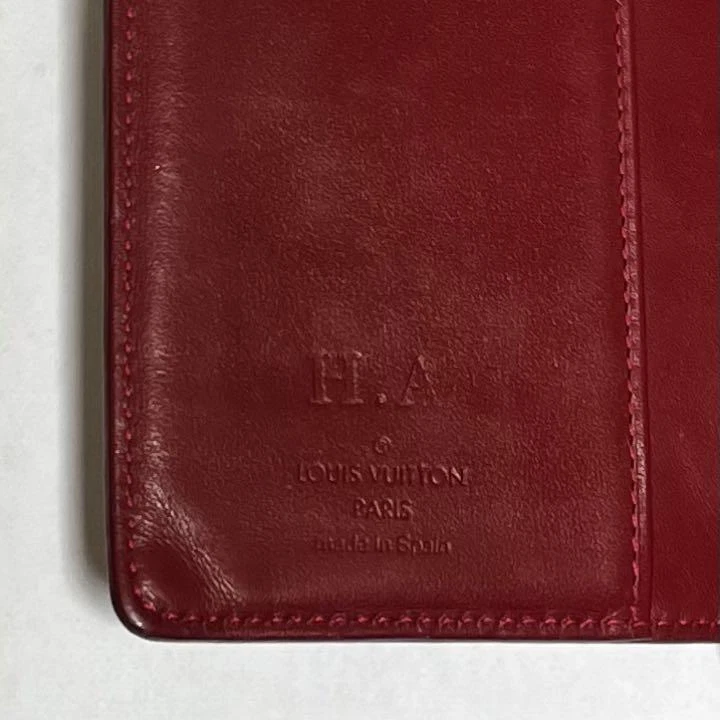 LOUIS VUITTON（LV） Buone condizioni cover notebook Louis Vuitton vernice rossa 14