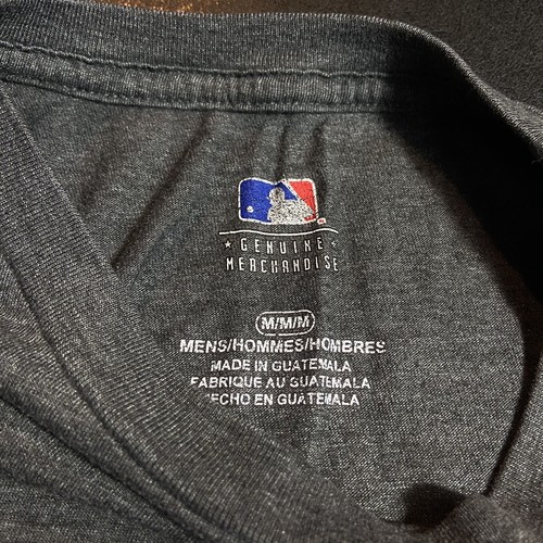Adult Medium Cleveland Indians Baseball Team Grey T-Shirt C Logo. / Guardians - Picture 3 of 5
