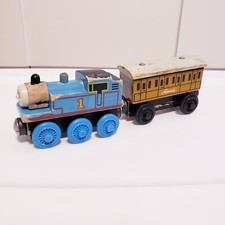 Thomas Wooden Train Tank Engine  Annie Railway Cars Set
