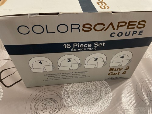 Noritake Colorscapes 16-Piece Square Dinnerware Set Navy on Navy: Item # 16C - Picture 4 of 6