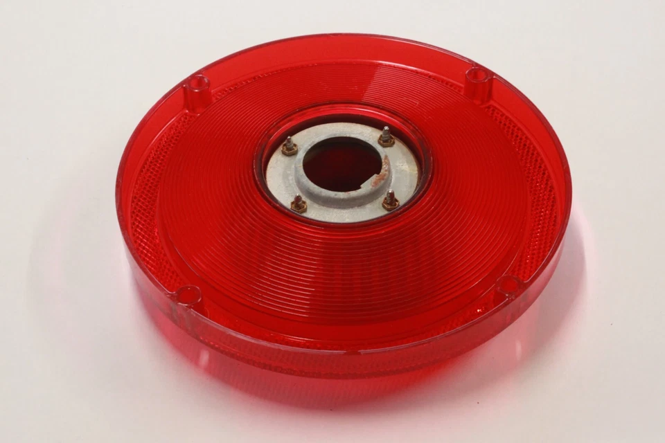 Lente de parada de luz trasera Ford Custom 500 1965 pieza OEM FoMoCo SAE-TSDB 65 AFD nuevo de lote original Foto 3 de 4