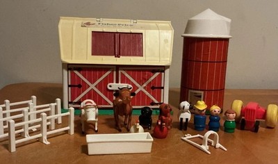 Vintage Fisher Price Little People Play Family Farm Barn Silo And Accessories
