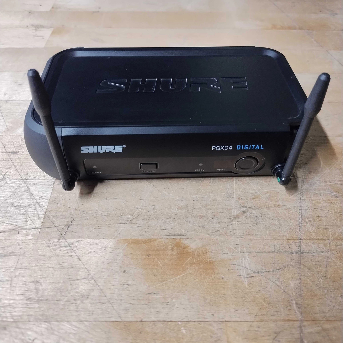 USED SHURE PGXD14/93-X8 DIGITAL WIRELESS LAVALIER MICROPHONE