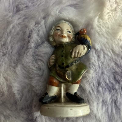 Goebel Crown Vanity Fair Figurine KF 900A (read description )