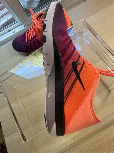 Scarpe da corsa basse Nike Free TR 6 Spectrum da donna taglia 9 arancione viola ombreggiate - Foto 11 di 13