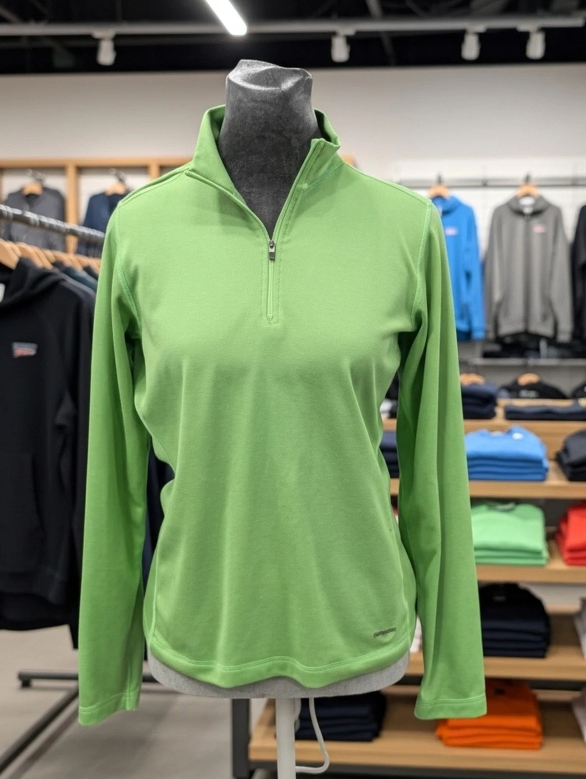 Patagonia Capilene Green 1/4 Zip Long Sleeve Pullover Women's M Green Base layer