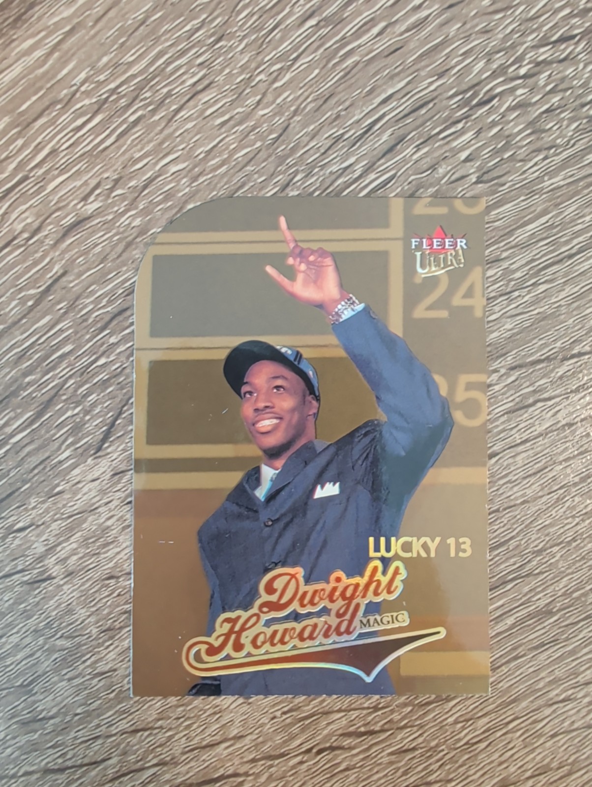 2004-05 Fleer Ultra #176 Dwight Howard Gold Medallion Lucky 13 Rookie RC Magic