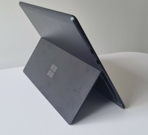 Microsoft Surface Pro X 13" Microsoft SQ 16 GB RAM 256GB SSD WiFi + 4G LTE - Picture 6 of 6