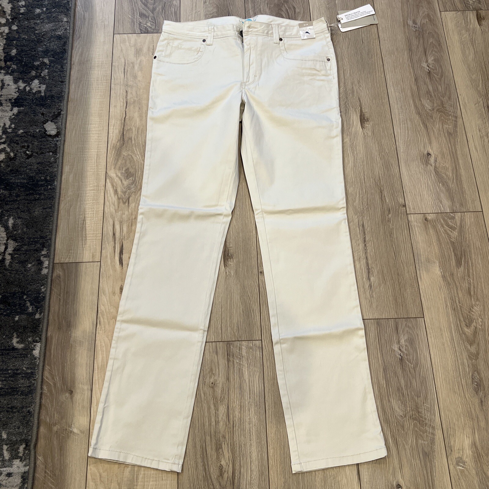 Tommy Bahama men flat front khaki pants size 34X34 129 Boracay