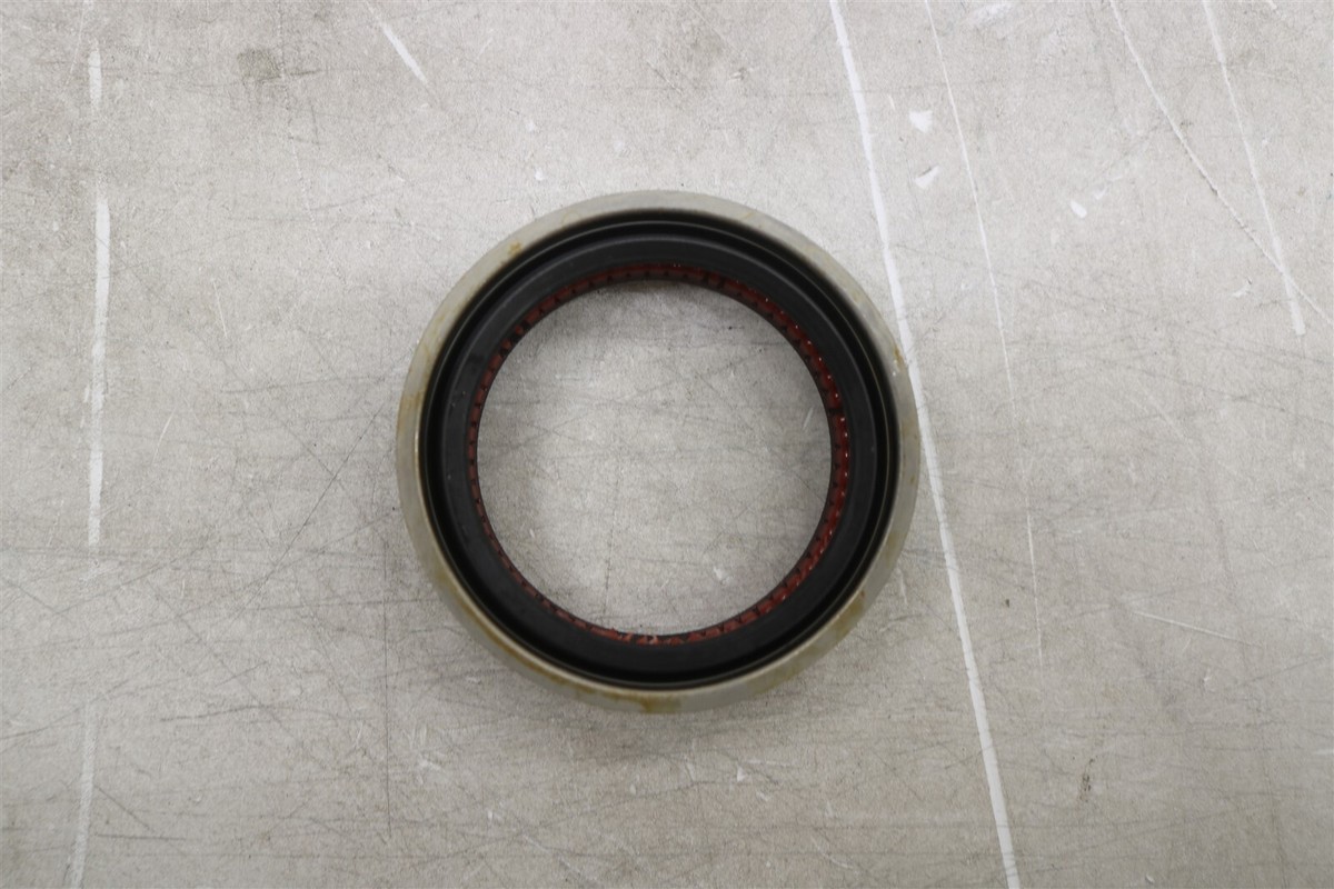 NEW OEM GM Power Transfer Unit Input Shaft Seal Kit 84823713 GM  