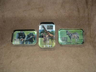SET OF THREE RARE VINTAGE LION COUNTRY SAFARI GLASS PAPER WEIGHTS ZEBRA GIRAFFE 