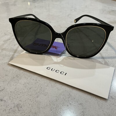 NEW Gucci GG1076S 001 Black Brown Oval Women Sunglasses Minor Scratch