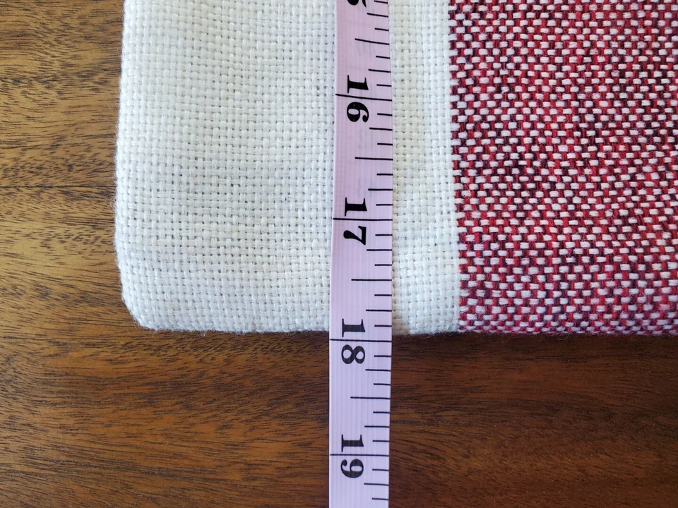 Fundas de almohada de acento estampado a cuadros 18x18 rojo y blanco decoración temática de granja Foto 4 de 4