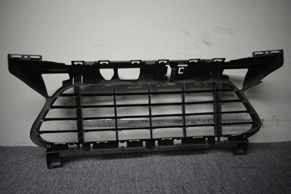 Parrilla delantera Porsche Cayenne 2011-2014 OEM de fábrica Foto 4 de 4