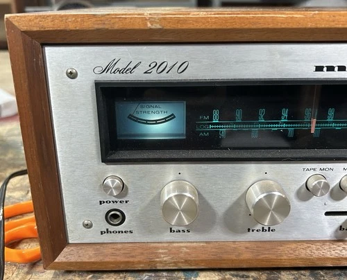 Vintage Marantz 2010 Stereo Receiver