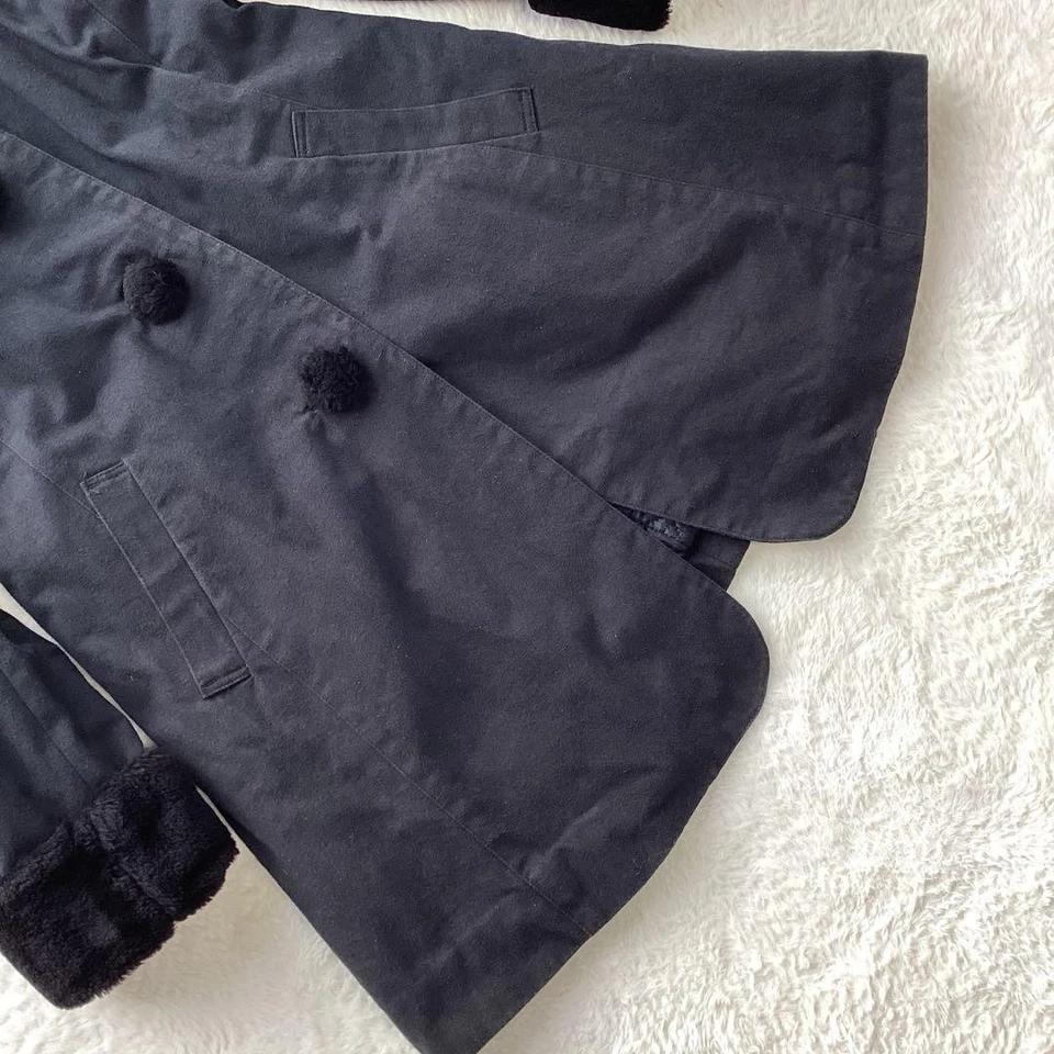 ABRIGO USADO ISSEY MIYAKE LÍNEA A ALGODÓN NEGRO CON BOA ACOLCHADA, ESTILO VINTAGE ACC Foto 4 de 4