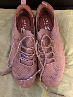 SKECHERS STRETCH FIT WITH AIR COOLED MEMORY FOAM WOMEN SIZE 9 BRAND NEW NO TAGS