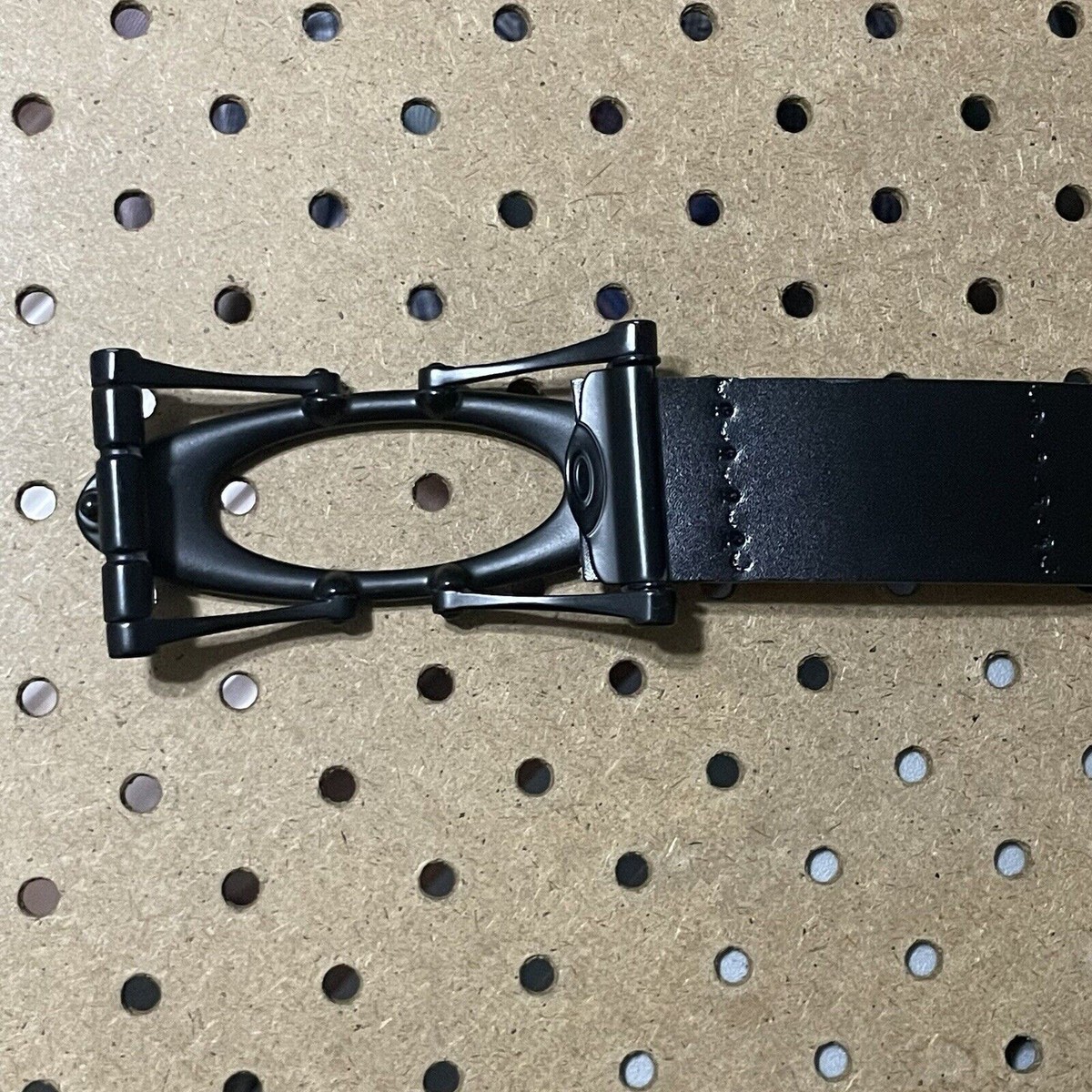 Oakley Belt Mens Size 32 Vintage Y2k O Metal Buckle Gorpcore