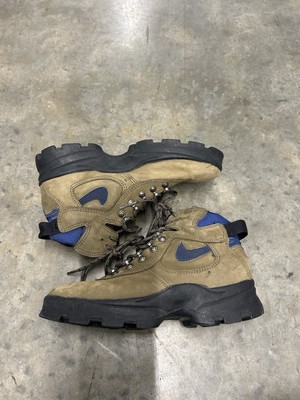 Vtg Women s Nike ACG Hiking Boots 7.5. Brown Suede 