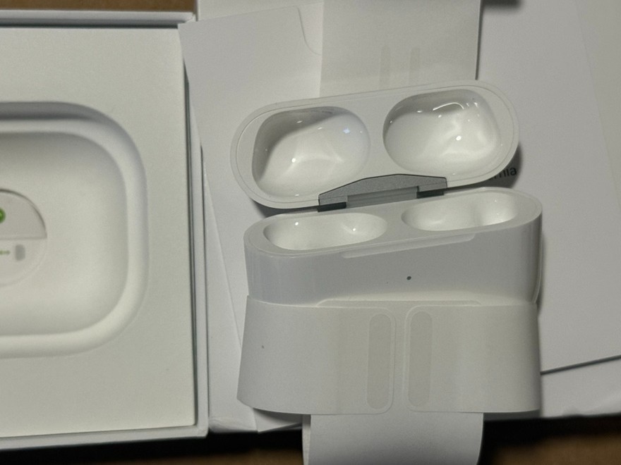 Apple Airpods Pro 2nd Replacement for Left / Right Or Case MTJV3LL