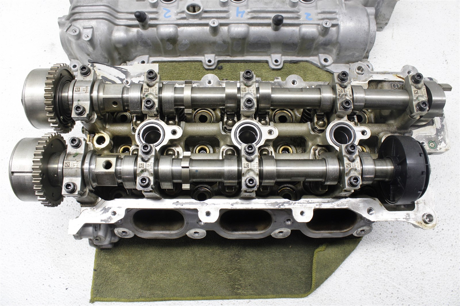  2014-2019 Maserati Ghibili 3.0 Passenger Right Cylinder Head 2283305ND 14-19 