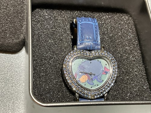 Eeyore Wristwatch watch The Disney Store w/ original tin box (new battery) - Picture 5 of 5