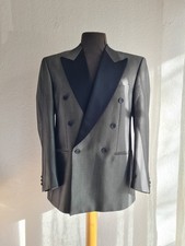 Gomez Addams Doppelreiher Sakko Silber Schwarz Totenkopf Knöpfe