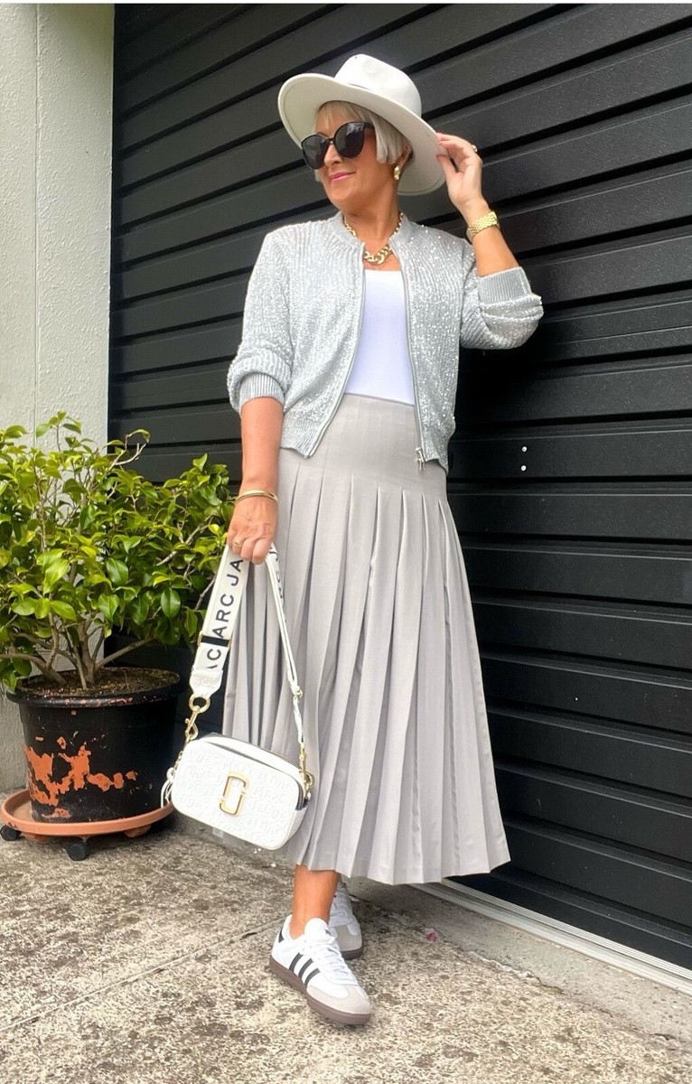 スカート Side slit pleated skirt gray ZARA SS24 SZ. XS, S, M, GRAY MIDI PLEATED SLIT SKIRT RARE