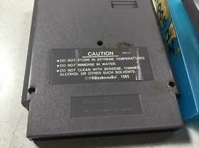 Nintendo 1985 Dr. Mario NES UM USA 1 & Super Mario 3 NES VU USA JAPAN