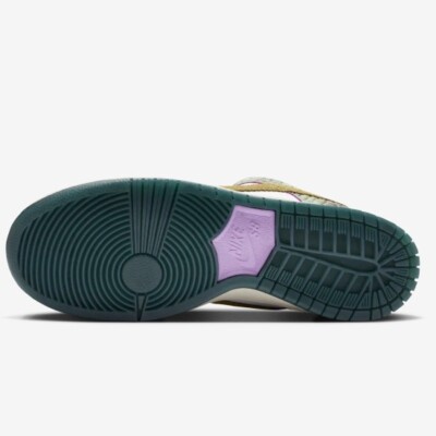 Nike SB Dunk Low x Alexis Sablone 