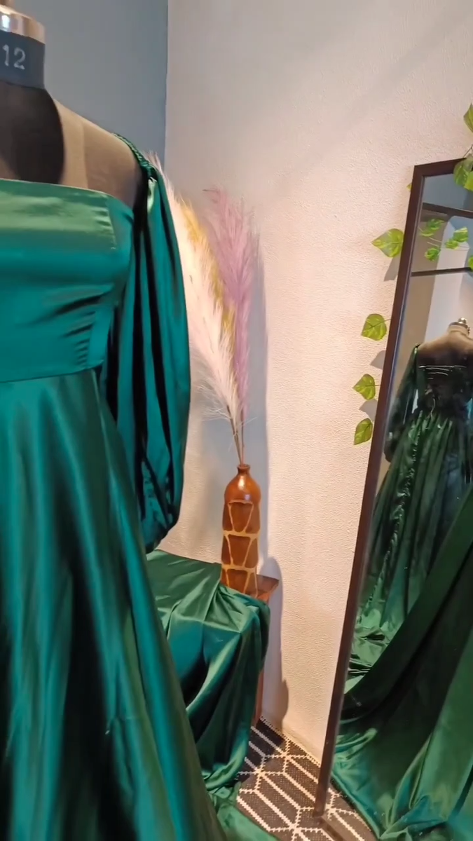Corset Style Flowy Long Train Photoshoot Dress with Detachable Sleeves |  Satin | eBay