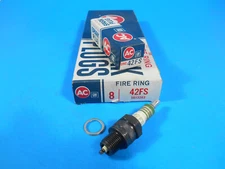 Box of 8 NOS GM AC 42FS Fire Ring Spark Plugs 5613263