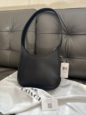 New With Tags Coach Curve Zip Bag Black