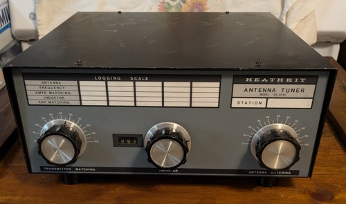 Heathkit SA-2040 Manual Antenna Tuner with Station Logging Scale