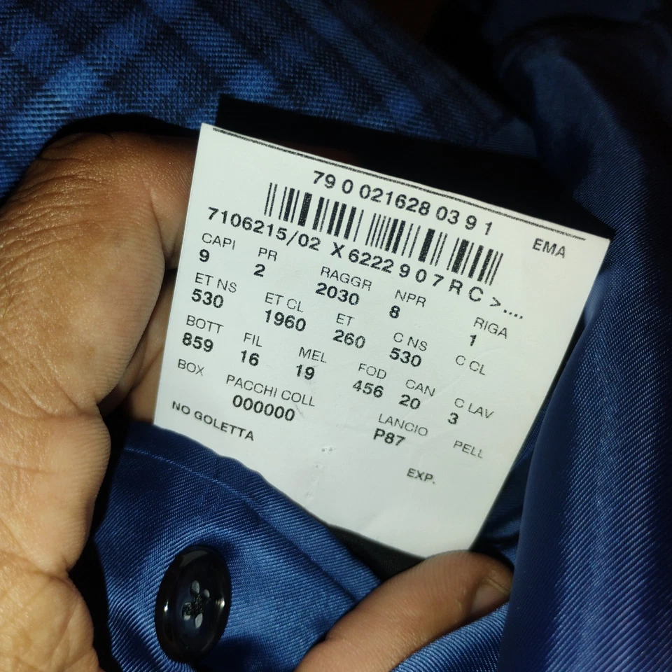 RECENT Corneliani Fine Wool 17,25 Microns Plaid  Blue Sport Coat Men 38R 2 Btn  - Image 4 of 4