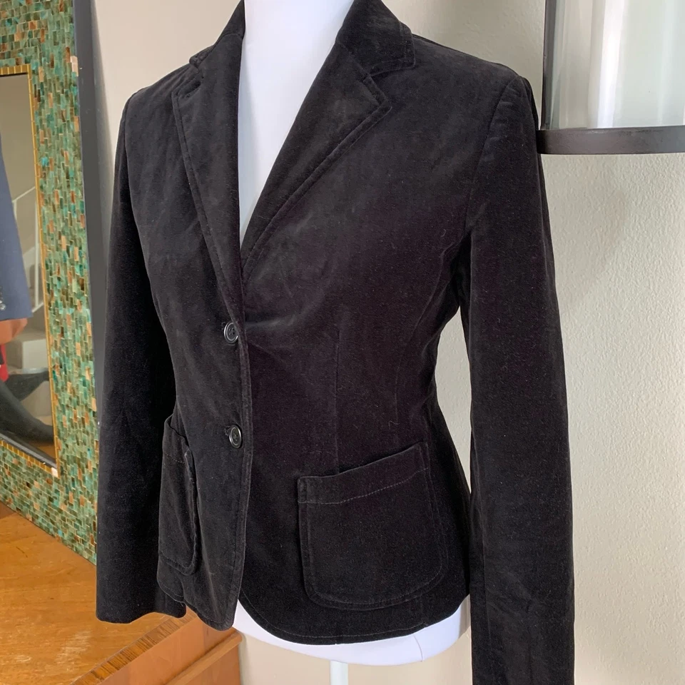 Chaqueta Blazer Gap Talla 2 Para Mujer Terciopelo Dos Botones Negra Carrera Trabajo Vacaciones  Foto 4 de 4